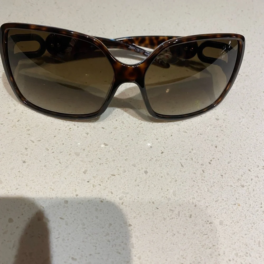 JIMMY CHOO Tyler Strauss stunning brown sunglasses Made In Italy. Authentic